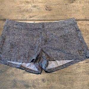 Burton shorts
